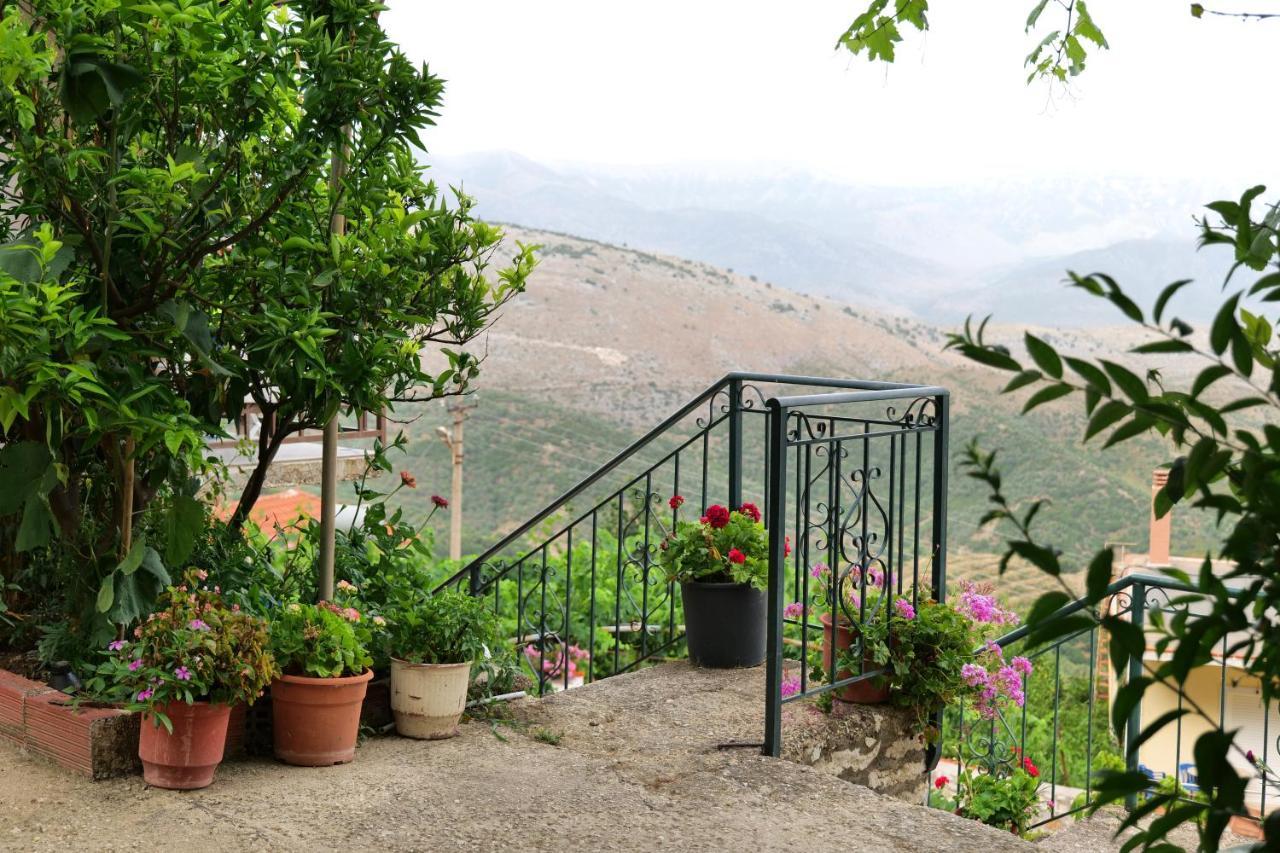 סרנדה Guesthouse Panorama Nivice מראה חיצוני תמונה